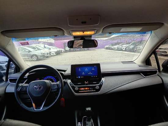 TOYOTA-COROLLA-2024