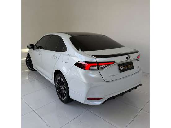 TOYOTA-COROLLA-2021
