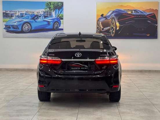 TOYOTA-COROLLA-2017