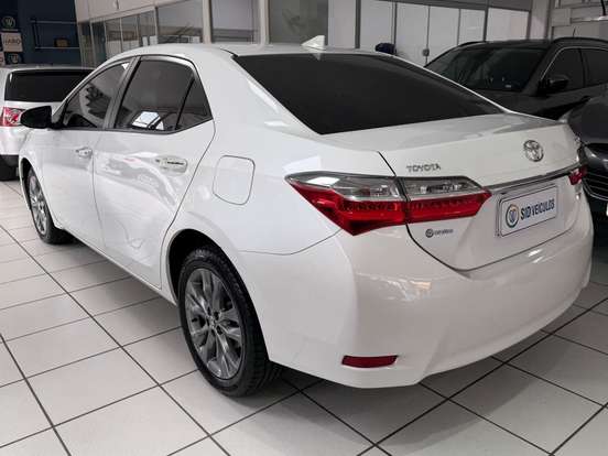 TOYOTA-COROLLA-2018