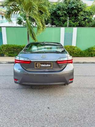TOYOTA-COROLLA-2018