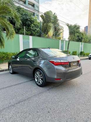 TOYOTA-COROLLA-2018