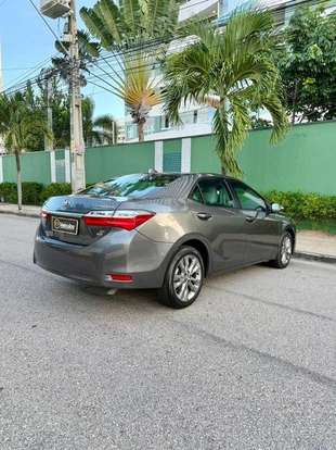 TOYOTA-COROLLA-2018