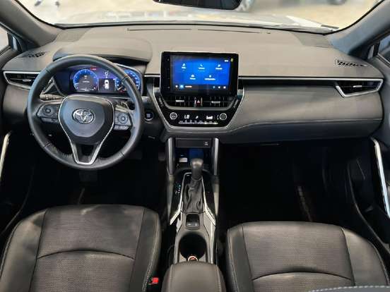 TOYOTA-COROLLA CROSS-2024