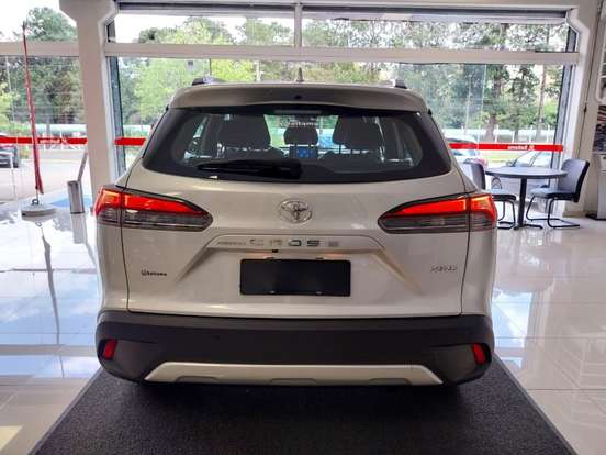 TOYOTA-COROLLA CROSS-2024