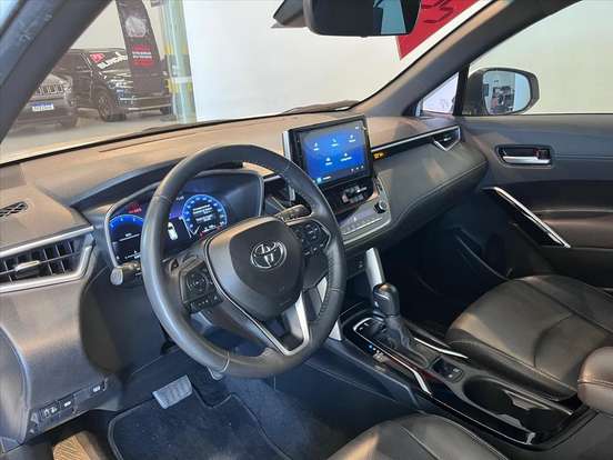 TOYOTA-COROLLA CROSS-2024