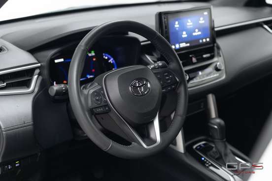 TOYOTA-COROLLA CROSS-2023