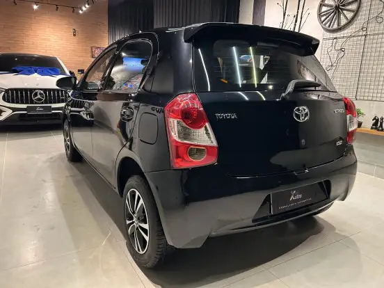 TOYOTA-ETIOS-2016