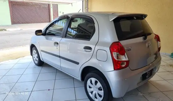 TOYOTA-ETIOS-2013
