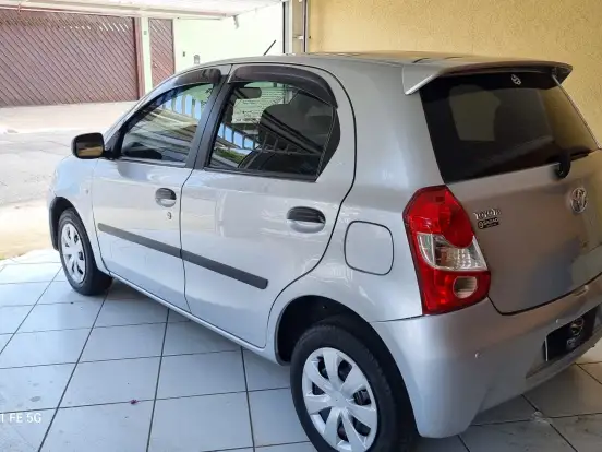 TOYOTA-ETIOS-1.3 X 16V FLEX 4P MANUAL TOYOTA-ETIOS-2013