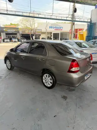 TOYOTA-ETIOS-1.5 X PLUS SEDAN 16V FLEX 4P AUTOMÁTICO TOYOTA-ETIOS-2019