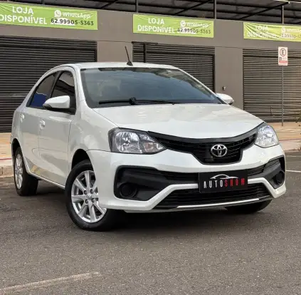 TOYOTA-ETIOS-2019