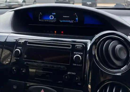 TOYOTA-ETIOS-2019