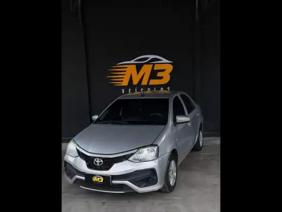 TOYOTA-ETIOS-2018