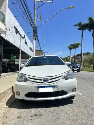 TOYOTA-ETIOS-2016
