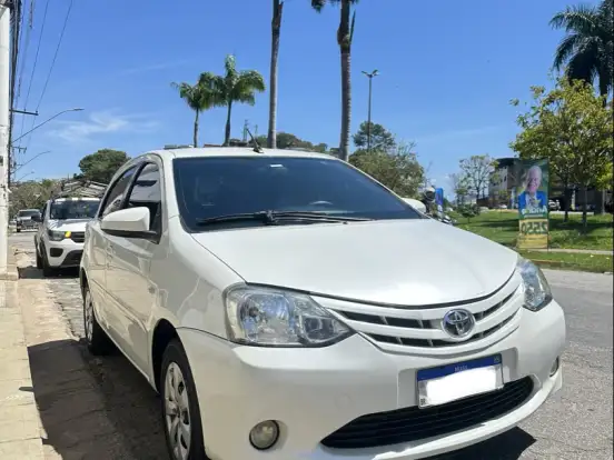 TOYOTA-ETIOS-1.5 XLS 16V FLEX 4P AUTOMÁTICO TOYOTA-ETIOS-2016