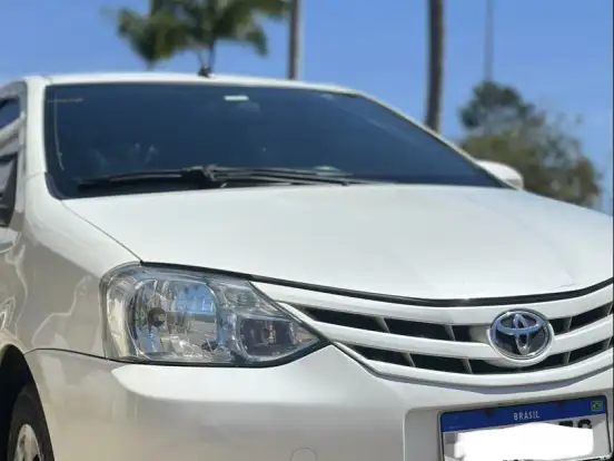 TOYOTA-ETIOS-1.5 XLS 16V FLEX 4P AUTOMÁTICO TOYOTA-ETIOS-2016