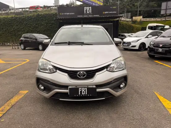 TOYOTA-ETIOS-2017
