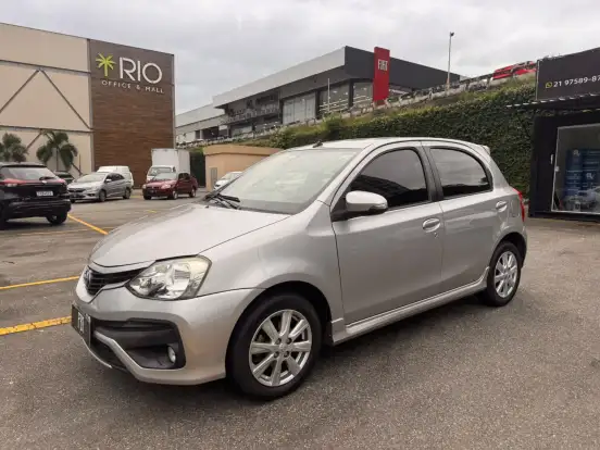 TOYOTA-ETIOS-2017