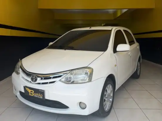TOYOTA-ETIOS-1.5 XLS 16V FLEX 4P MANUAL TOYOTA-ETIOS-2013