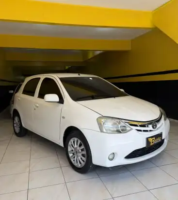 TOYOTA-ETIOS-2013
