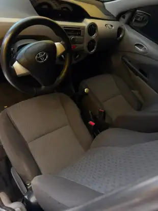 TOYOTA-ETIOS-2013