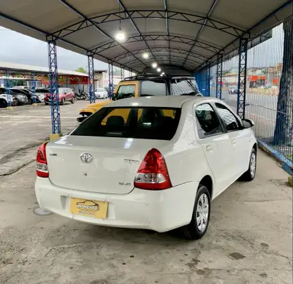 TOYOTA-ETIOS-2016