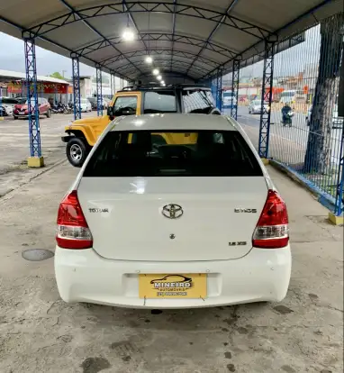 TOYOTA-ETIOS-2016