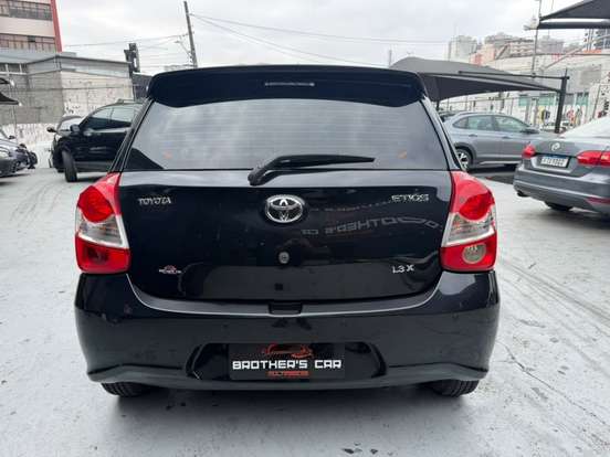 TOYOTA-ETIOS-1.3 X 16V FLEX 4P MANUAL TOYOTA-ETIOS-2017