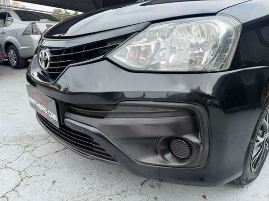 TOYOTA-ETIOS-2017