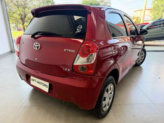 TOYOTA-ETIOS-2016