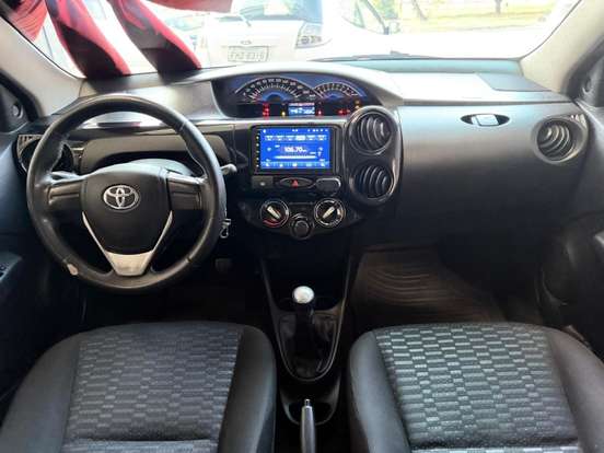TOYOTA-ETIOS-1.3 X 16V FLEX 4P MANUAL TOYOTA-ETIOS-2016
