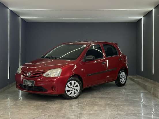 TOYOTA-ETIOS-2013