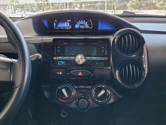 TOYOTA-ETIOS-1.3 X 16V FLEX 4P MANUAL TOYOTA-ETIOS-2016