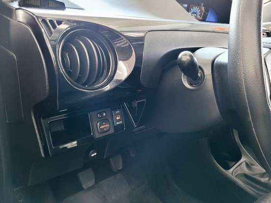 TOYOTA-ETIOS-2016