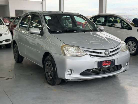 TOYOTA-ETIOS-1.3 XS 16V FLEX 4P MANUAL TOYOTA-ETIOS-2013