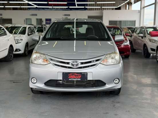 TOYOTA-ETIOS-1.3 XS 16V FLEX 4P MANUAL TOYOTA-ETIOS-2013