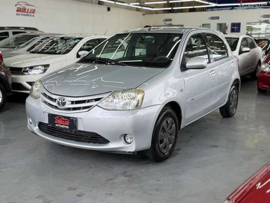 TOYOTA-ETIOS-1.3 XS 16V FLEX 4P MANUAL TOYOTA-ETIOS-2013