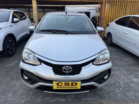 TOYOTA-ETIOS-1.5 PLATINUM SEDAN 16V FLEX 4P AUTOMÁTICO TOYOTA-ETIOS-2017