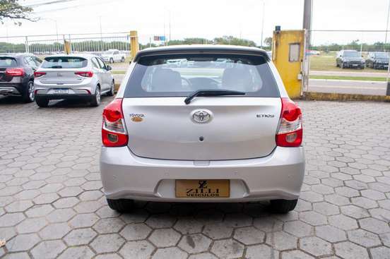 TOYOTA-ETIOS-1.5 READY 16V FLEX 4P AUTOMÁTICO TOYOTA-ETIOS-2016