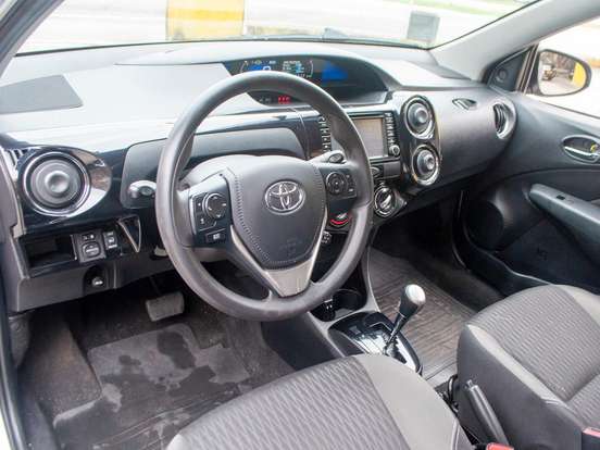 TOYOTA-ETIOS-1.5 READY 16V FLEX 4P AUTOMÁTICO TOYOTA-ETIOS-2016