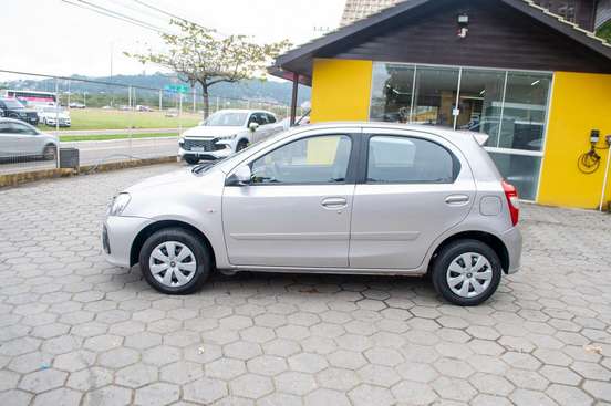 TOYOTA-ETIOS-1.5 READY 16V FLEX 4P AUTOMÁTICO TOYOTA-ETIOS-2016
