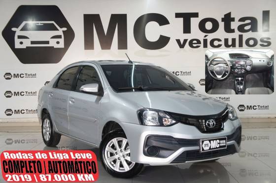 TOYOTA ETIOS 1.5 X PLUS SEDAN 16V FLEX 4P AUTOMÁTICO