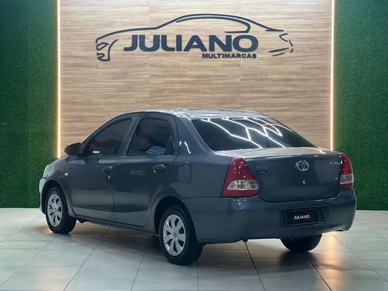 TOYOTA-ETIOS-2014