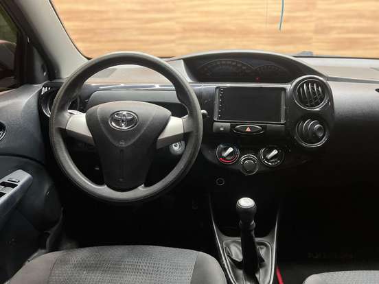 TOYOTA-ETIOS-2014