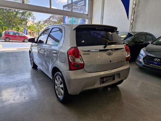 TOYOTA-ETIOS-1.5 XLS 16V FLEX 4P AUTOMÁTICO TOYOTA-ETIOS-2016
