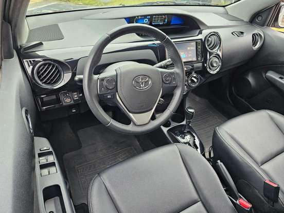 TOYOTA-ETIOS-1.5 XLS 16V FLEX 4P AUTOMÁTICO TOYOTA-ETIOS-2016