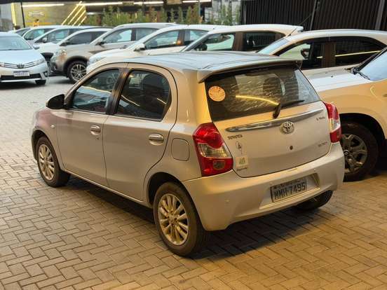 TOYOTA-ETIOS-2014