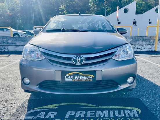 TOYOTA-ETIOS-2016