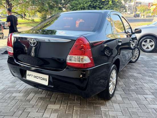 TOYOTA-ETIOS-2013